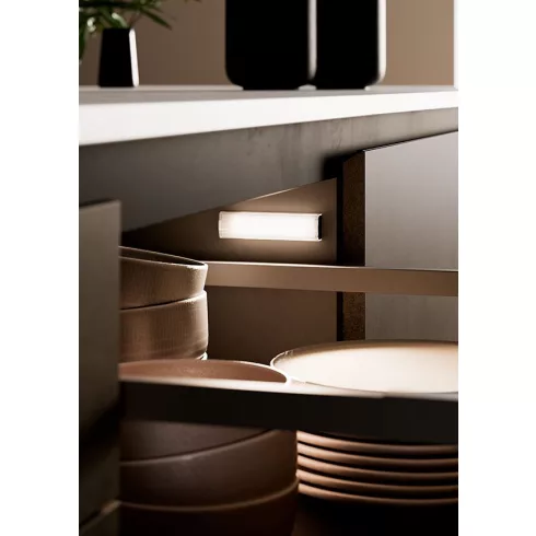 LED VILÁGÍTÁS HIDDI 3.1W 3900K 24V DC IR-ÉRZÉKELŐVEL+ÖNTAPADÓS KÁBELCSATORNÁVAL 98x25x15mm FEHÉR 10015610040